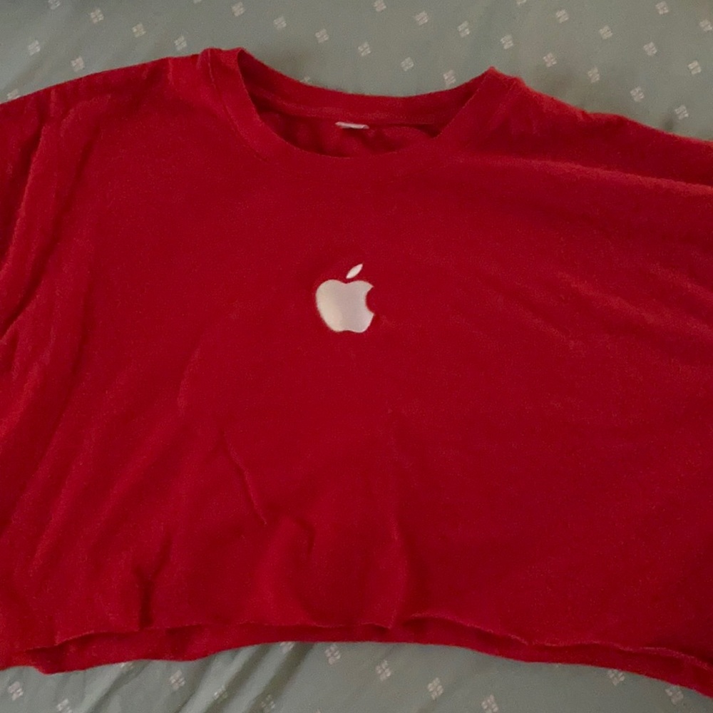 CROPPED APPLE SHIRT WORN ONCE 😋